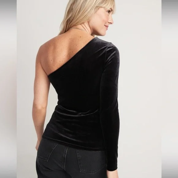 🌼OLD NAVY🌼 Velvet One Shoulder Top in Black Jack - Picture 3 of 10